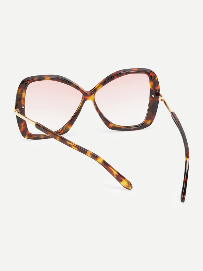 Tortoise Shell Frame Oversized Sunglasses