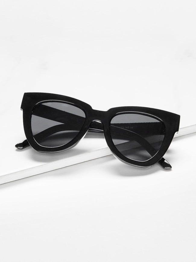 Oversized Cat Eye Sunglasses