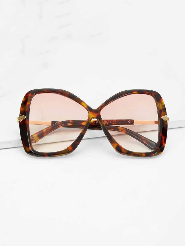 Tortoise Shell Frame Oversized Sunglasses